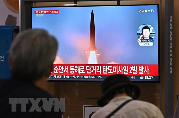 Triều Tiên tiếp tục phóng tên lửa đạn đạo ra bờ biển phía Đông